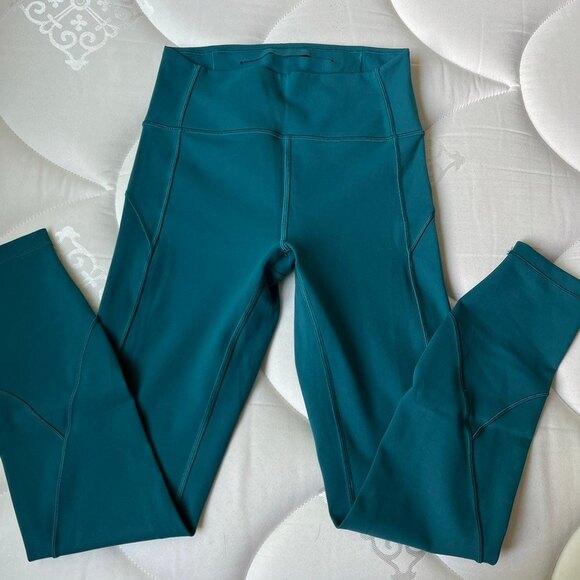 Lululemon In Movement Tight 25" *Everlux - Picture 4 of 5